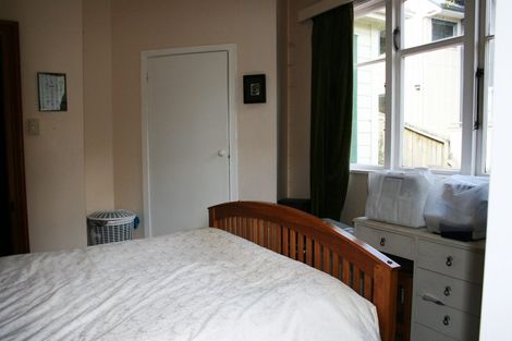 Photo of property in 143 Wadestown Road, Wadestown, Wellington, 6012