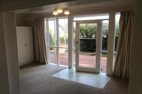 Photo of property in 514 West Coast Road, Oratia, Auckland, 0604