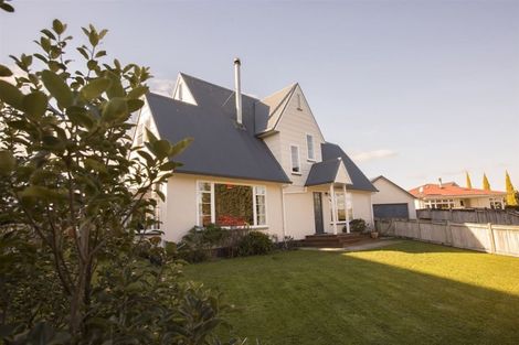 Photo of property in 90 College Street, Awapuni, Palmerston North, 4412