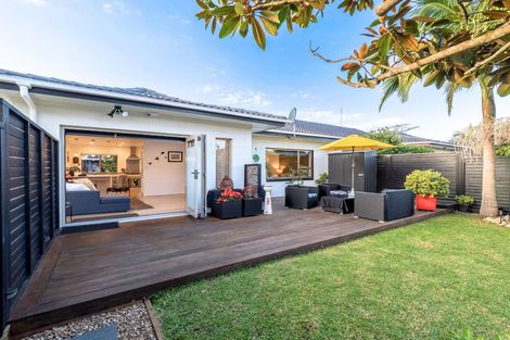 Photo of property in 2b The Circle, Manly, Whangaparaoa, 0930