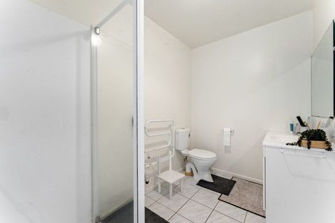 Photo of property in 59k Astley Avenue, New Lynn, Auckland, 0600