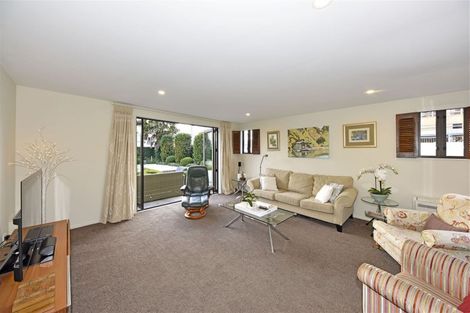 Photo of property in 24 Taylors Avenue, Bryndwr, Christchurch, 8052