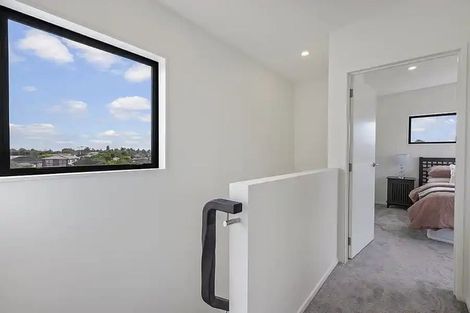 Photo of property in 11e Barrie Avenue, Papatoetoe, Auckland, 2025