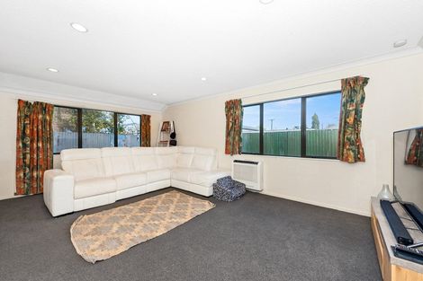 Photo of property in 15b Garnett Avenue, Forest Lake, Hamilton, 3200