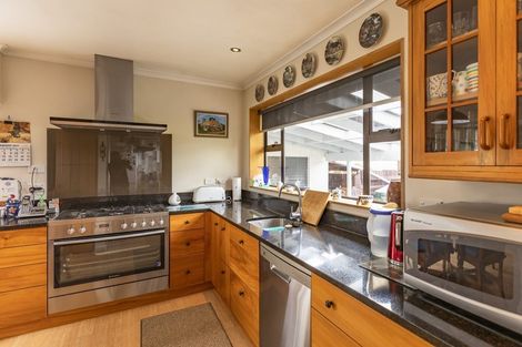 Photo of property in 22 Woburn Street, Waipukurau, 4200