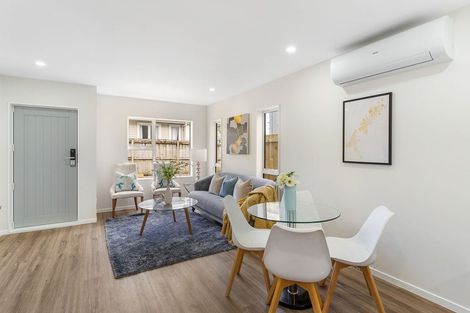 Photo of property in 21a Kent Road, Manurewa, Auckland, 2102