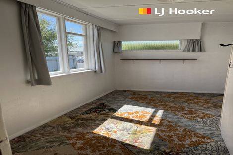 Photo of property in 74 Hargest Crescent, Saint Clair, Dunedin, 9012