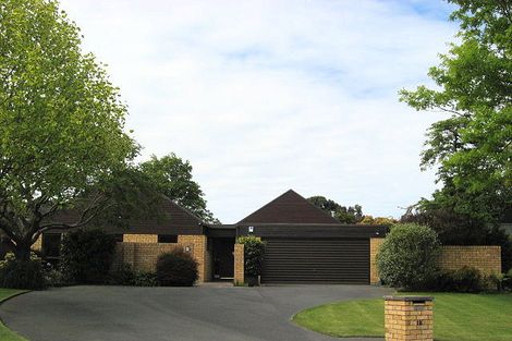 Photo of property in 12 Thurlestone Place, Burnside, Christchurch, 8053