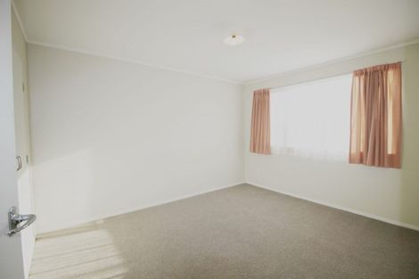 Photo of property in 6/77 West Coast Road, Glen Eden, Auckland, 0602