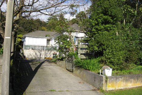 Photo of property in 7 Holland Street, Wainuiomata, Lower Hutt, 5014