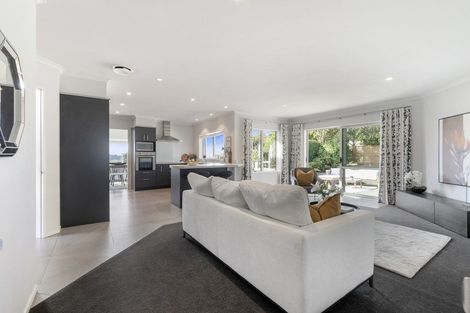 Photo of property in 42 Grace James Road, Pukekohe, 2120