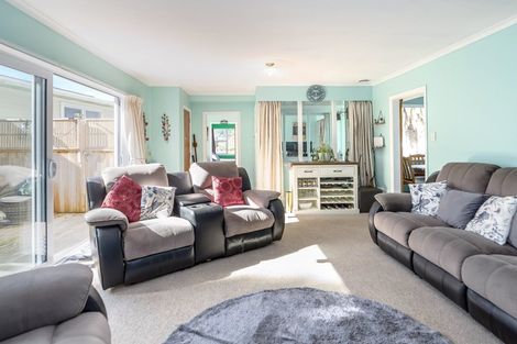 Photo of property in 184 George Street, Stokes Valley, Lower Hutt, 5019