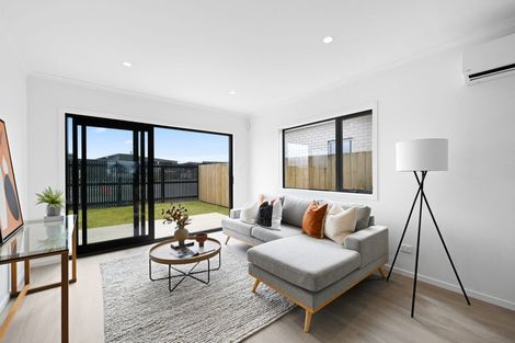 Photo of property in 7 Overton Street, Rototuna North, 3210