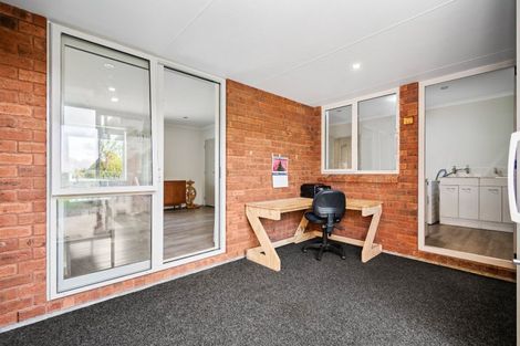 Photo of property in 472 Lees Road, Feilding, 4775