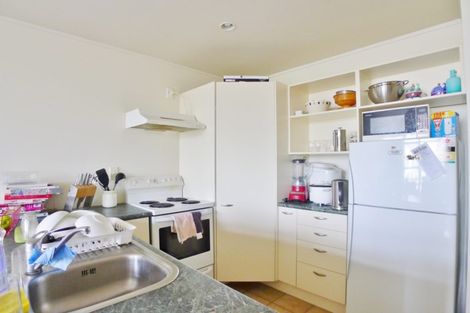 Photo of property in 6/372 Rosedale Road, Rosedale, Auckland, 0632