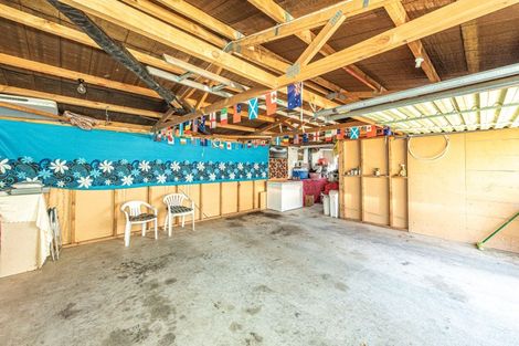 Photo of property in 1 Parkes Avenue, Saint Johns Hill, Whanganui, 4501