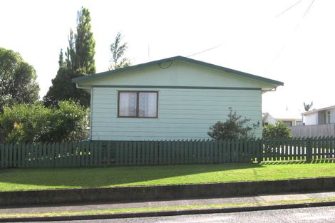 Photo of property in 1/39 Pomaria Road, Henderson, Auckland, 0610