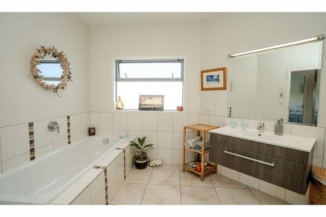 Photo of property in 43 Edmonds Road, Kerikeri, 0293