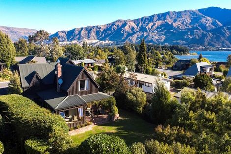 Photo of property in 136 Hunter Crescent, Wanaka, 9305