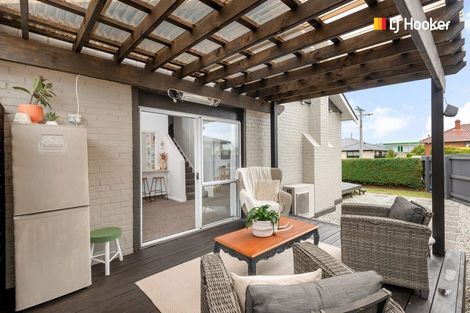 Photo of property in 1 Mure Street, Mosgiel, 9024