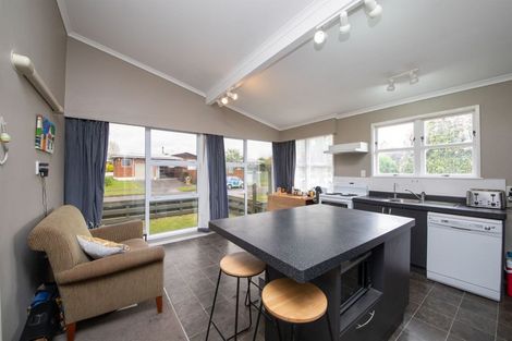 Photo of property in 27 Dewe Avenue, Feilding, 4702