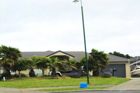 Photo of property in 30 Commodore Court, Gulf Harbour, Whangaparaoa, 0930