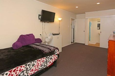 Photo of property in 188 Solar Road, Glen Eden, Auckland, 0602