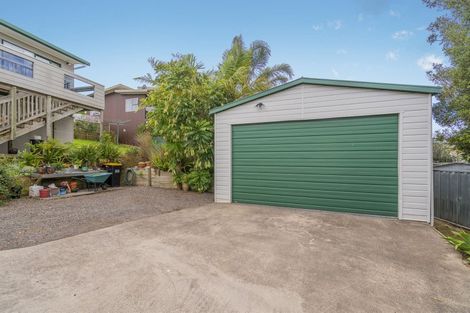 Photo of property in 10 Christa Court, Whitianga, 3510