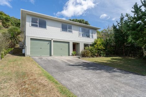 Photo of property in 68 Fyvie Avenue, Tawa, Wellington, 5028