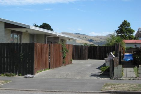 Photo of property in 2/34 Ruru Road, Bromley, Christchurch, 8062