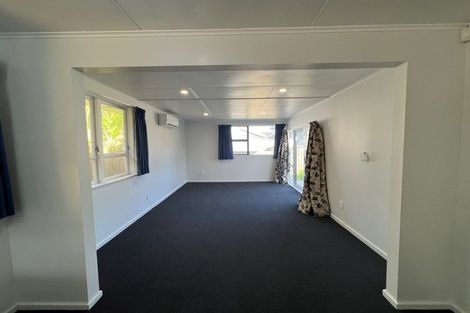 Photo of property in 381a Roscommon Road, Clendon Park, Auckland, 2103