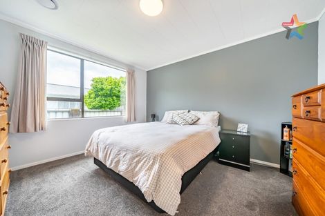 Photo of property in 43b Hartford Crescent, Totara Park, Upper Hutt, 5018