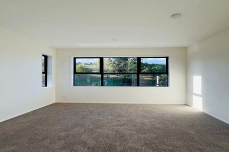 Photo of property in 46 Topliss Drive, Northcross, Auckland, 0632