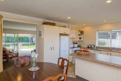 Photo of property in 24 Sunburst Court, Paraparaumu Beach, Paraparaumu, 5032