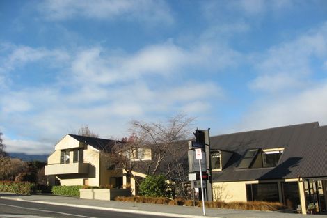 Photo of property in 45 Frankton Road, Queenstown, 9300