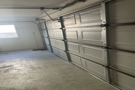 Photo of property in 3 Maidstone Place, Oteha, Auckland, 0632