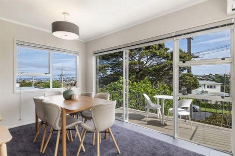 Photo of property in 1/22 Tui Glen Road, Birkenhead, Auckland, 0626