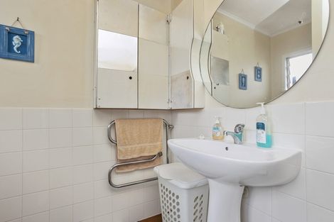 Photo of property in 54 Ambury Road, Mangere Bridge, Auckland, 2022