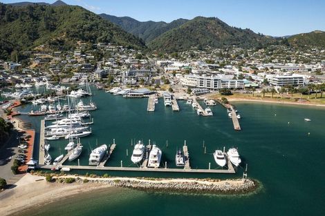 Photo of property in Oxleys Rock Apartments, 303/6 London Quay, Picton, 7220