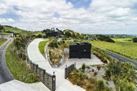 Photo of property in 574 Mokau Road, Mimi, Urenui, 4377
