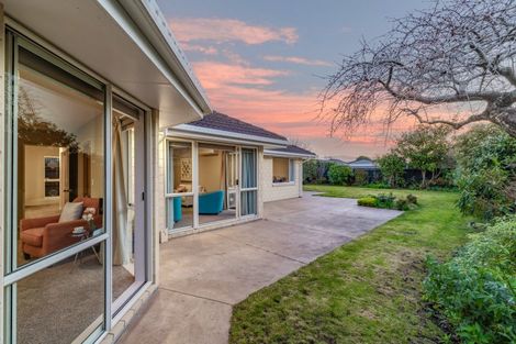 Photo of property in 31 Rue De La Mare, Parklands, Christchurch, 8083