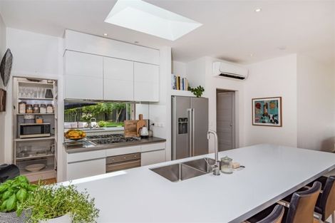 Photo of property in 17 Egremont Street, Belmont, Auckland, 0622