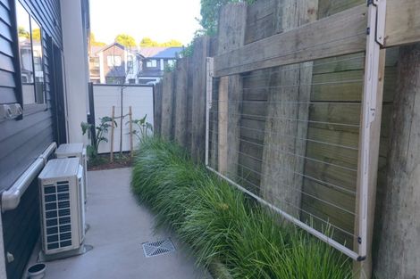 Photo of property in 52 Martingale Drive, Whitby, Porirua, 5024