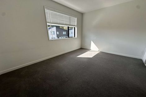 Photo of property in 56 Ara Paiwhenua, Tawa, Wellington, 5028