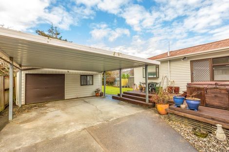 Photo of property in 25 Russell Road, Wainuiomata, Lower Hutt, 5014