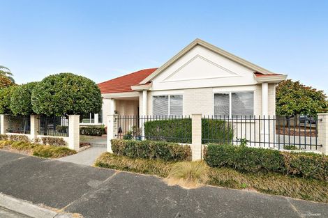 Photo of property in 17 Cascaden Road, Gulf Harbour, Whangaparaoa, 0930