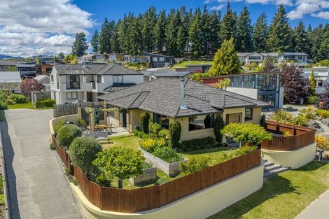 Photo of property in 45 Kings Drive, Wanaka, 9305