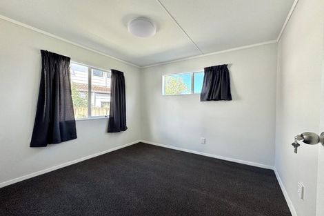 Photo of property in 23 Everglade Drive, Goodwood Heights, Auckland, 2105