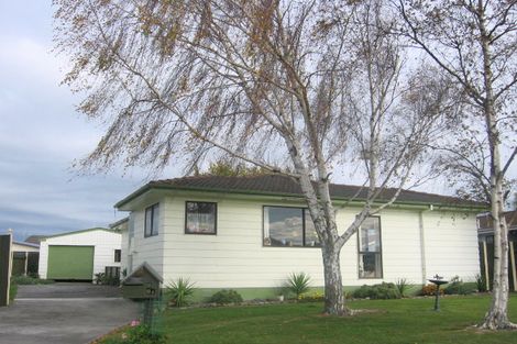 Photo of property in 9 Cedar Grove, Highbury, Palmerston North, 4412