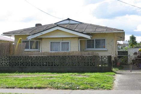 Photo of property in 35 Seafront Road, Castlecliff, Whanganui, 4501